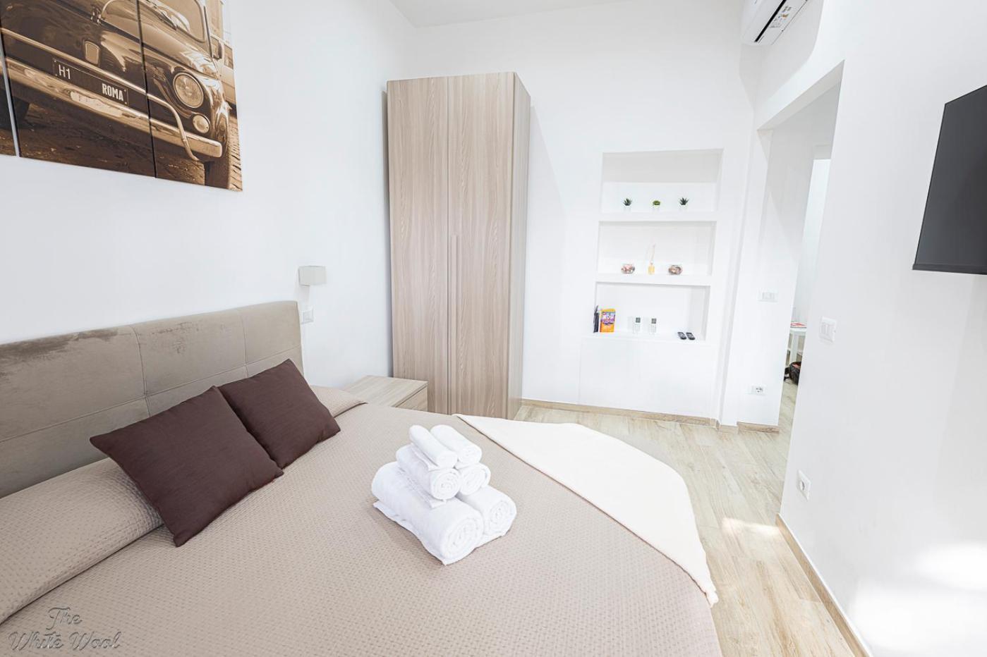 The Little Big House Apartment โรม ภายนอก รูปภาพ