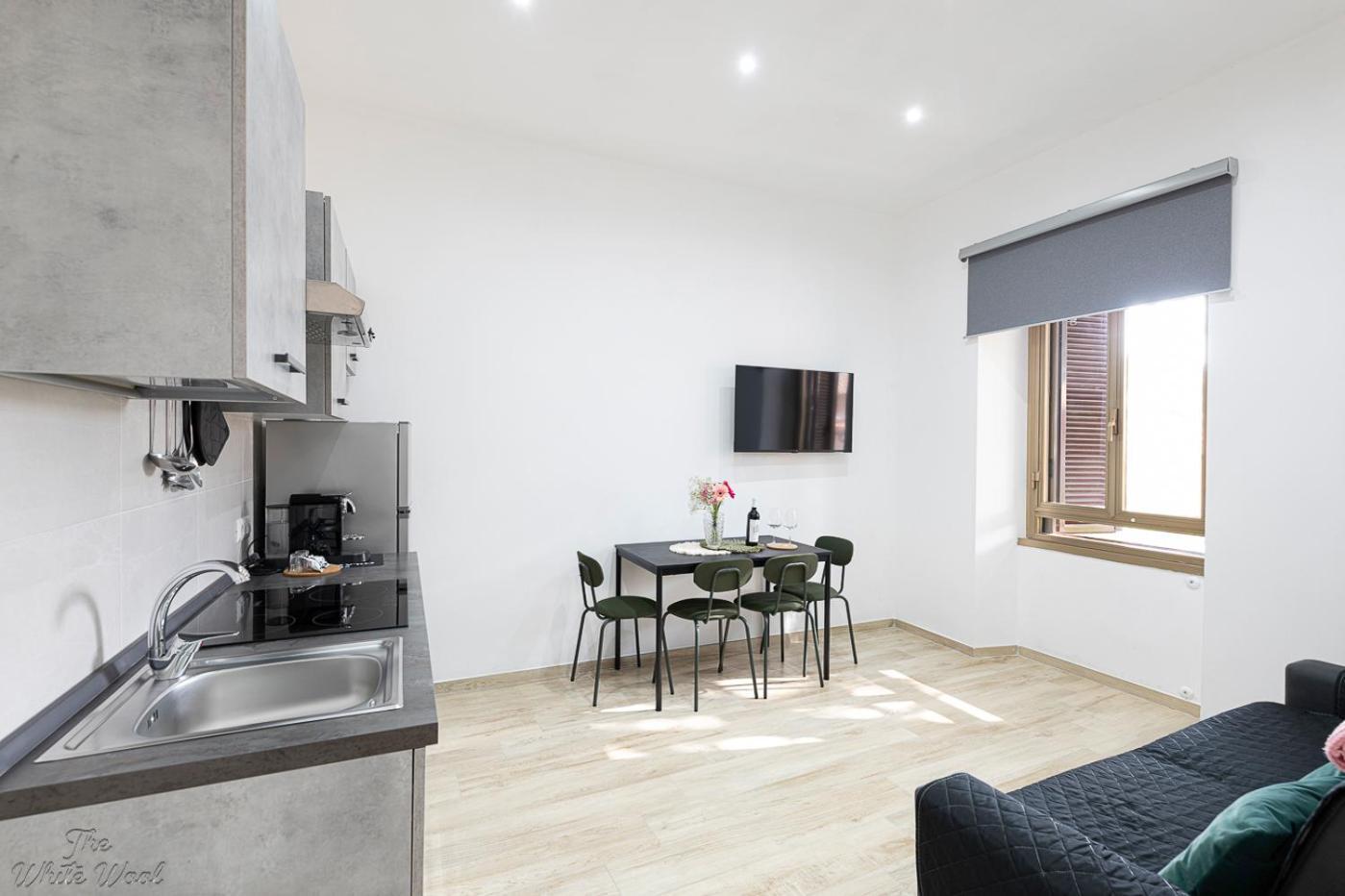The Little Big House Apartment โรม ภายนอก รูปภาพ